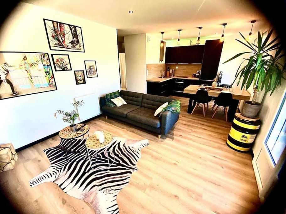 *Superbe Appartement Moderne* Lurdy Exteriér fotografie